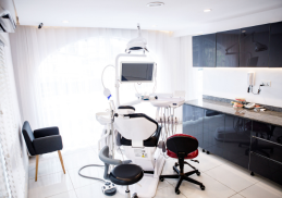 best dentist in Surulere